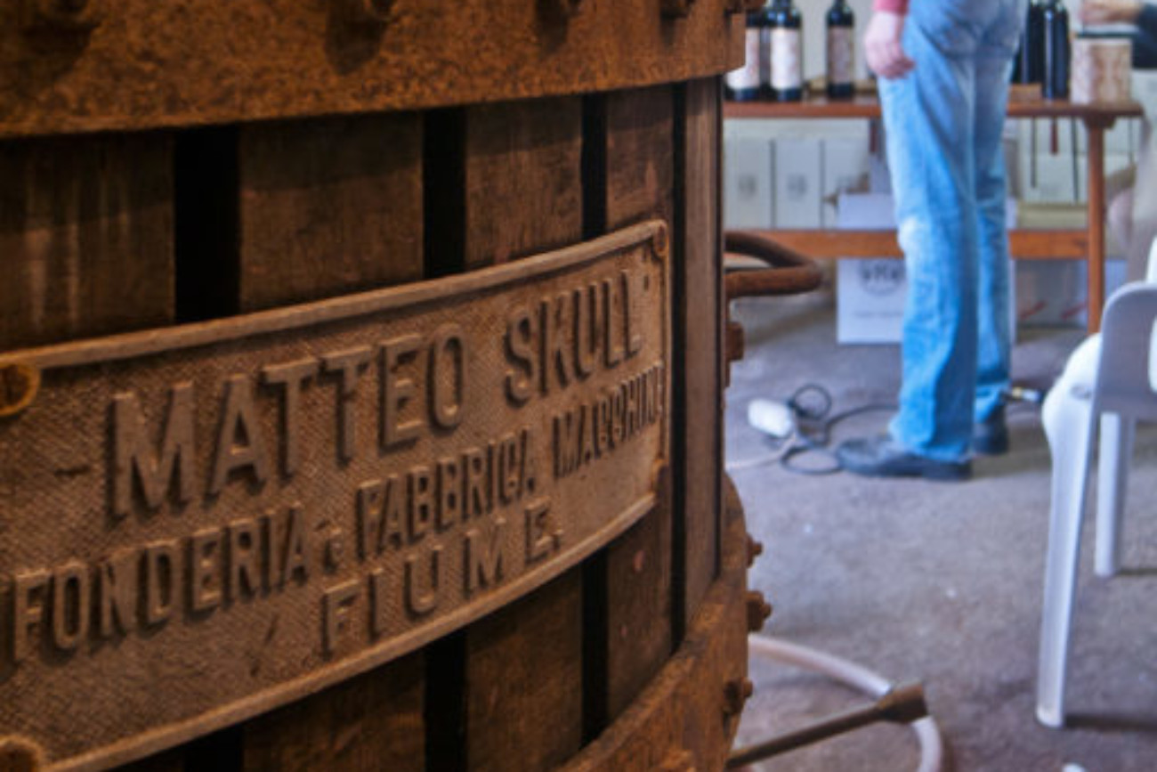 Portus Vini labeling